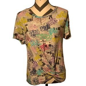 Love Streak Graffiti Newspaper Print T-shirt Twist Front Top L Streetwear